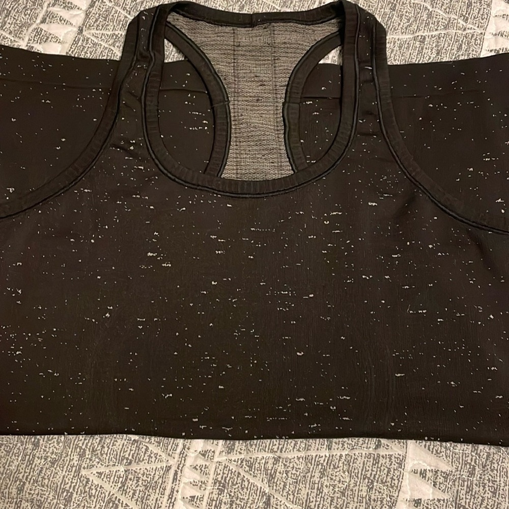 Lululemon black tank